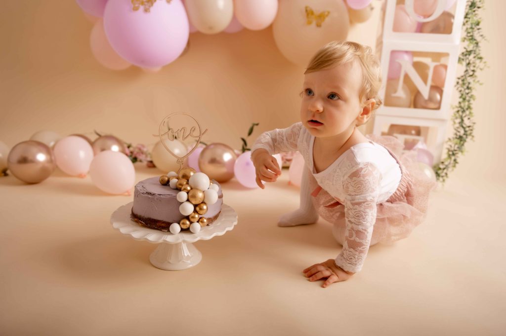 cake smash photography birthday session photographer baby girl newborn party photoshoot burton on trent derbyshire children photo