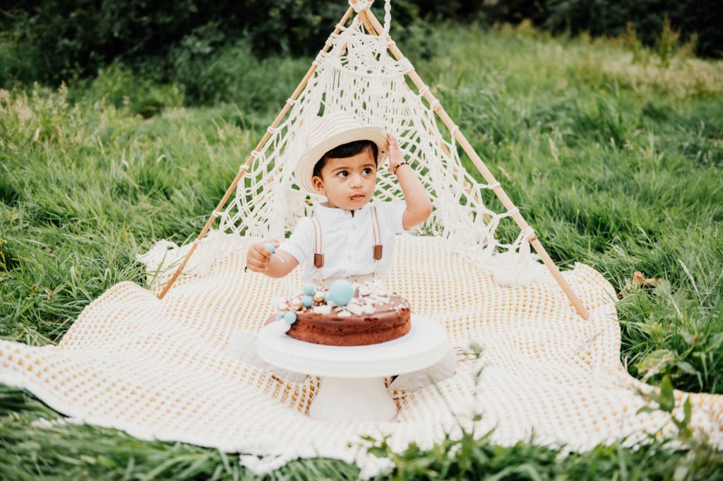 cake smash outdoor session